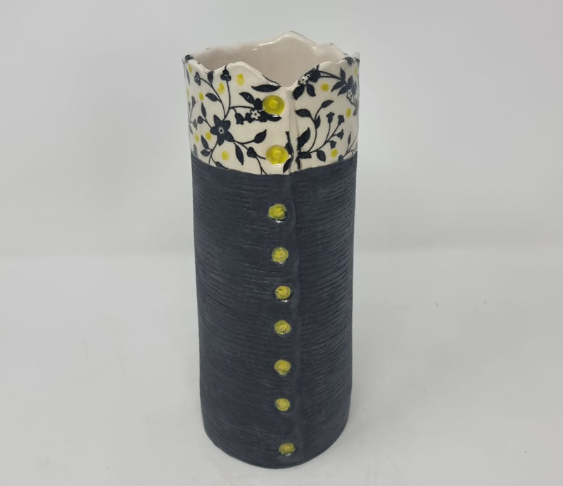 BRI230, Lime Floral Buttoned-up Vase