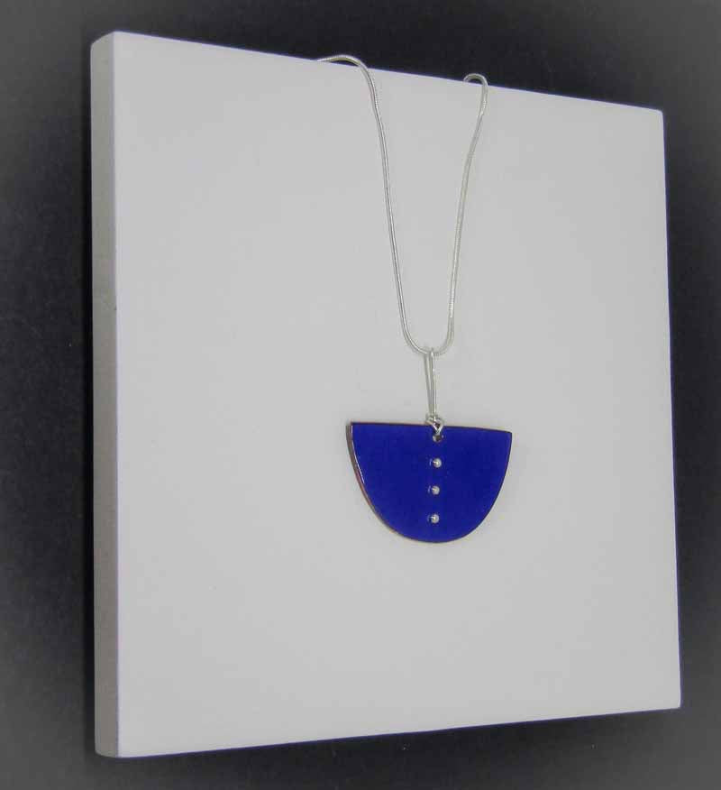 MCA307, Sapphire Half-moon Pendant necklace